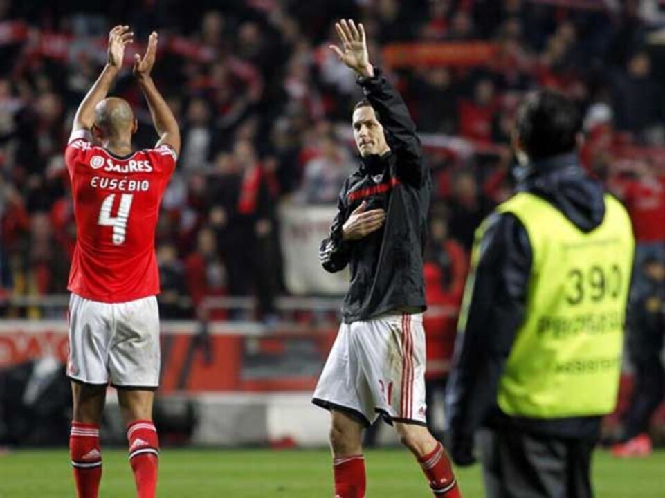 Matic recebeu medalha de campeão português pelo correio