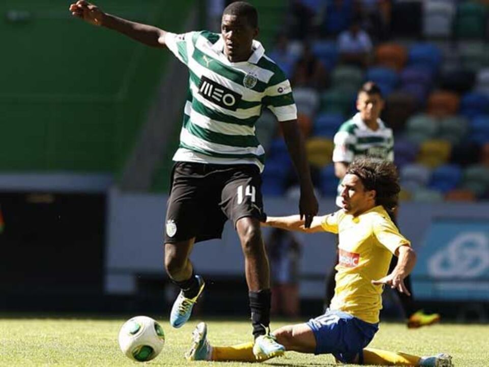 William Carvalho: «Chorei antes da estreia»