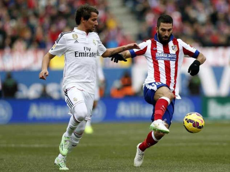 Coentrão volta mas a meio gás