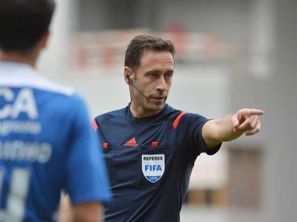 Soares Dias dá azar ao Sporting em clássicos