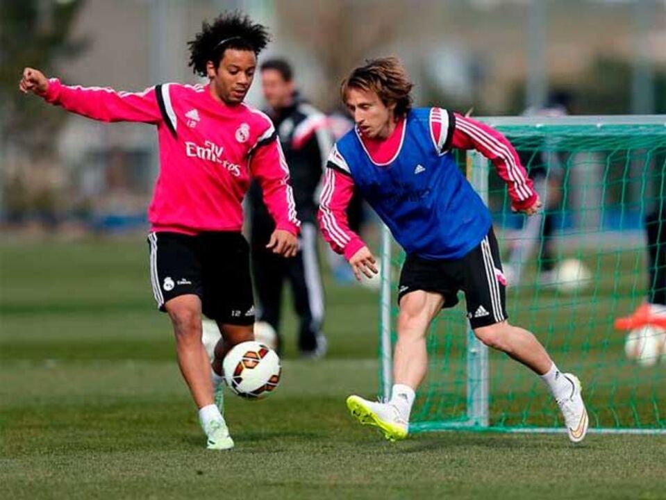 Luka Modric acelera para o regresso