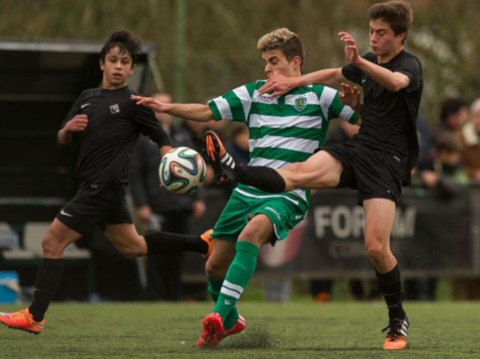 Sporting vence em casa da Académica