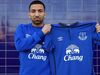 Aaron Lennon gozado após apresentação no Everton