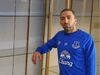 Aaron Lennon gozado após apresentação no Everton