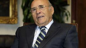 Sousa Cintra: «Benfica quase que pode encomendar as faixas»