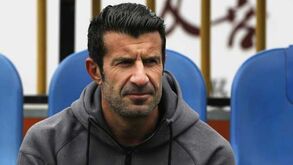 Figo sai em defesa de Cristiano Ronaldo