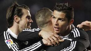 Dez tiros para um golo