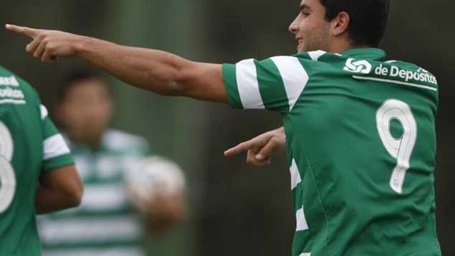 Juvenis: Sporting goleia Atlético com Gil Santos em destaque