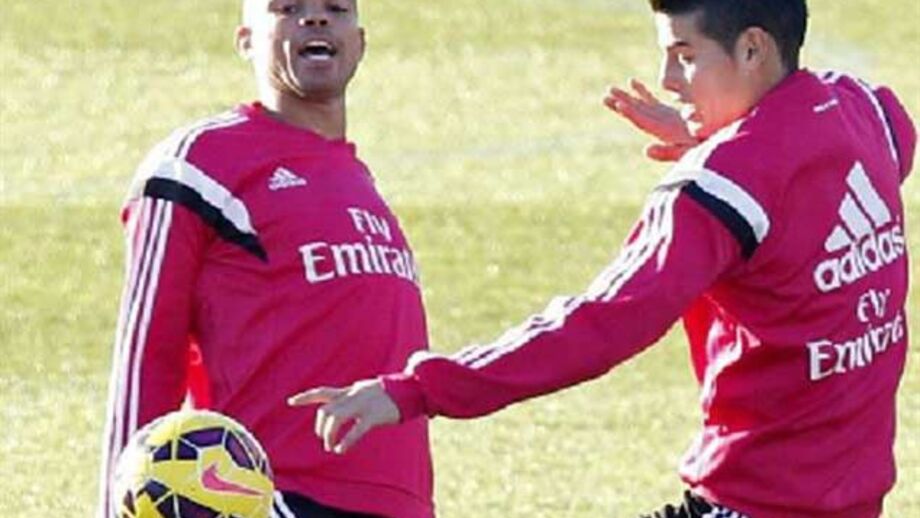 Pepe sobe ao relvado