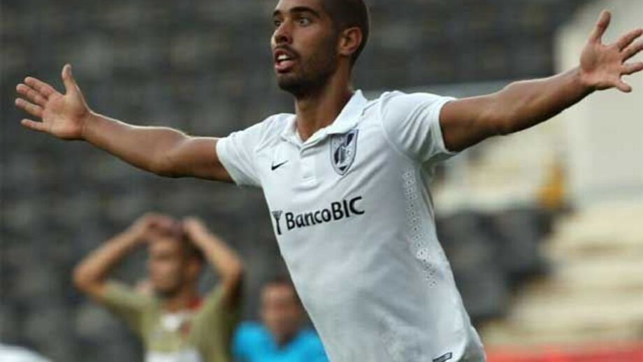 V. Guimarães B-Oliveirense, 5-0: Goleada caseira sem contestação