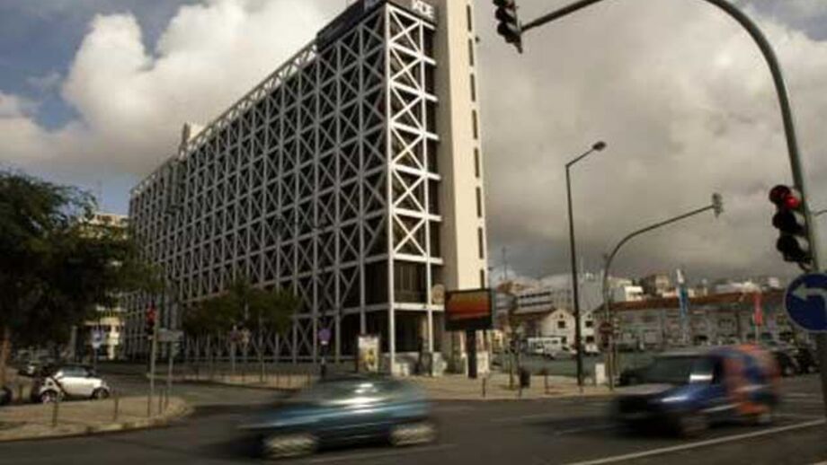 Holandeses compram IADE