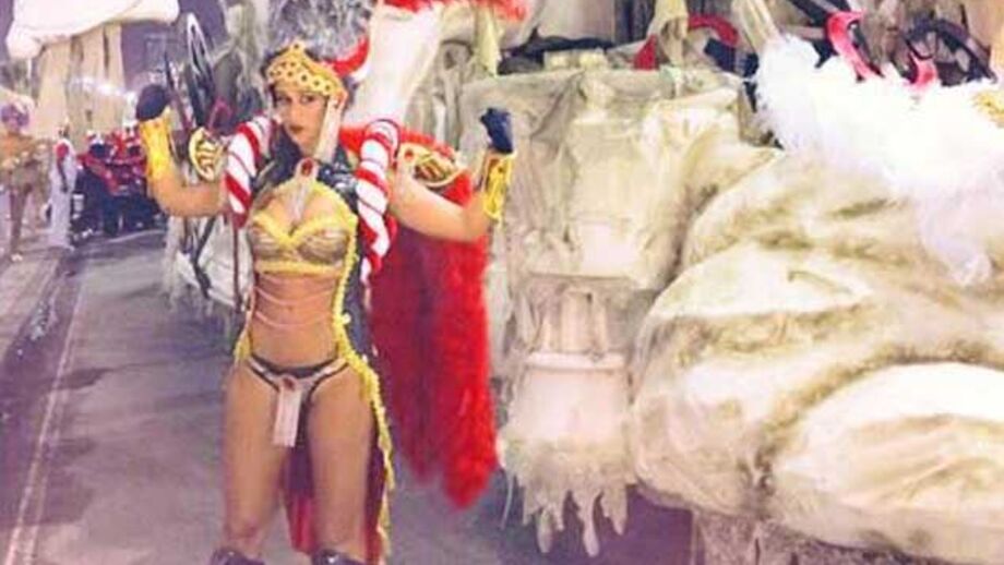 Rita Pereira no desfile da Grande Rio