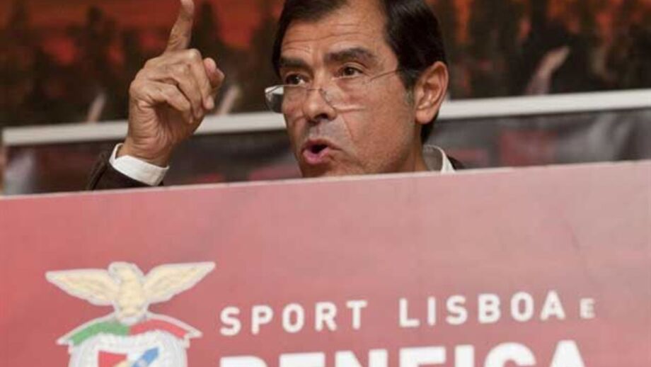 José Eduardo Moniz questiona atitude de André Simões frente ao FC Porto