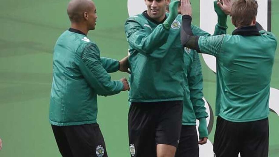 Slimani integrado e de Jefferson... nem sinais