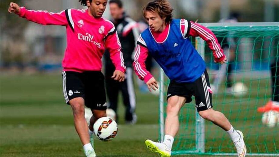 Luka Modric acelera para o regresso