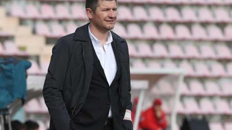 Oliveirense-Aves, 1-1: Equipa da casa marca passo