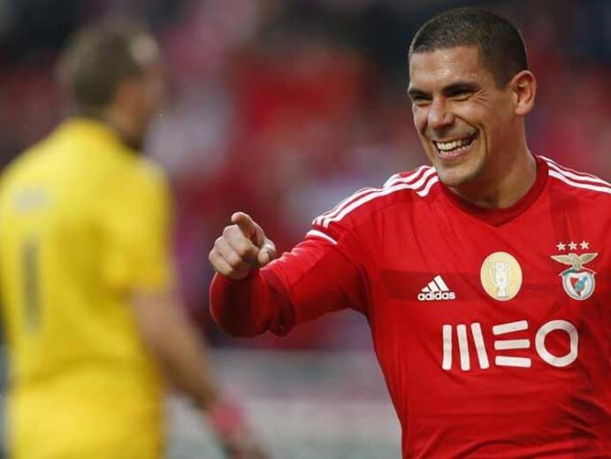 Maxi Pereira foi o jogador da semana