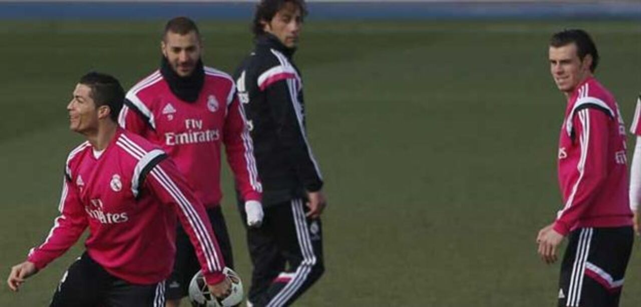 Trio merengue afina mira ao submarino