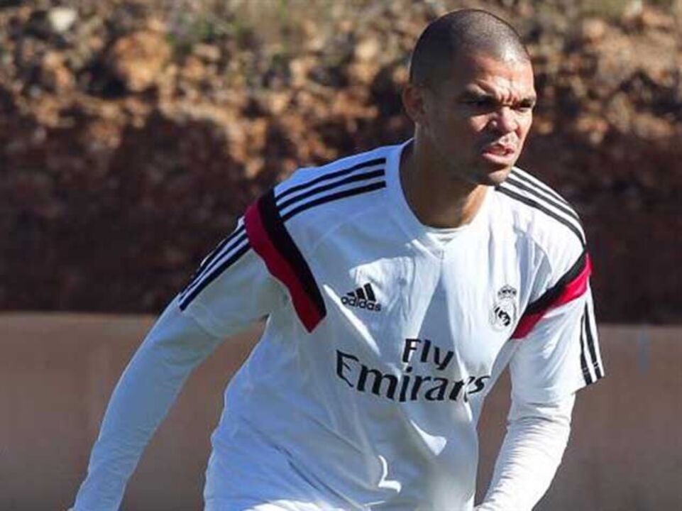 Pepe vai renovar contrato
