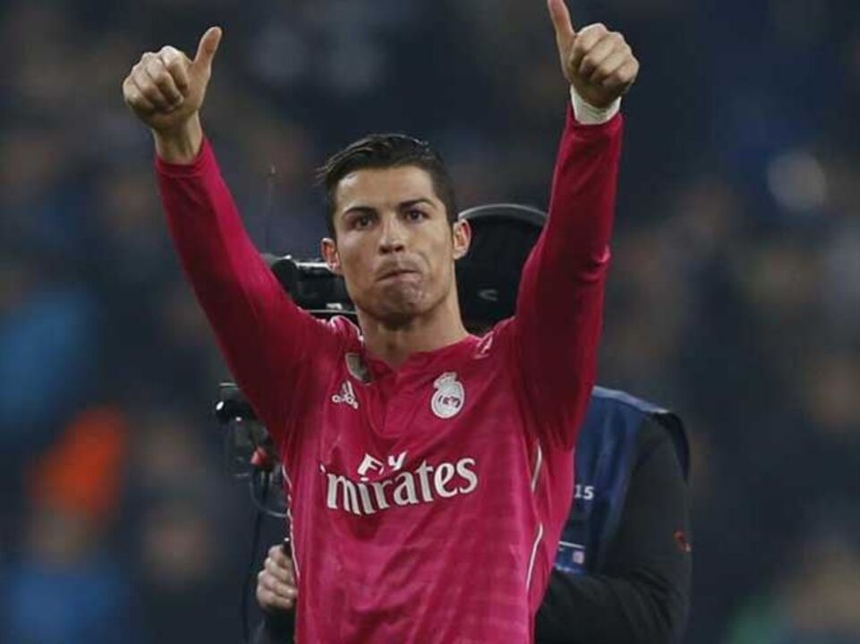 Ronaldo e Kroos na ajuda da UEFA à Cruz Vermelha