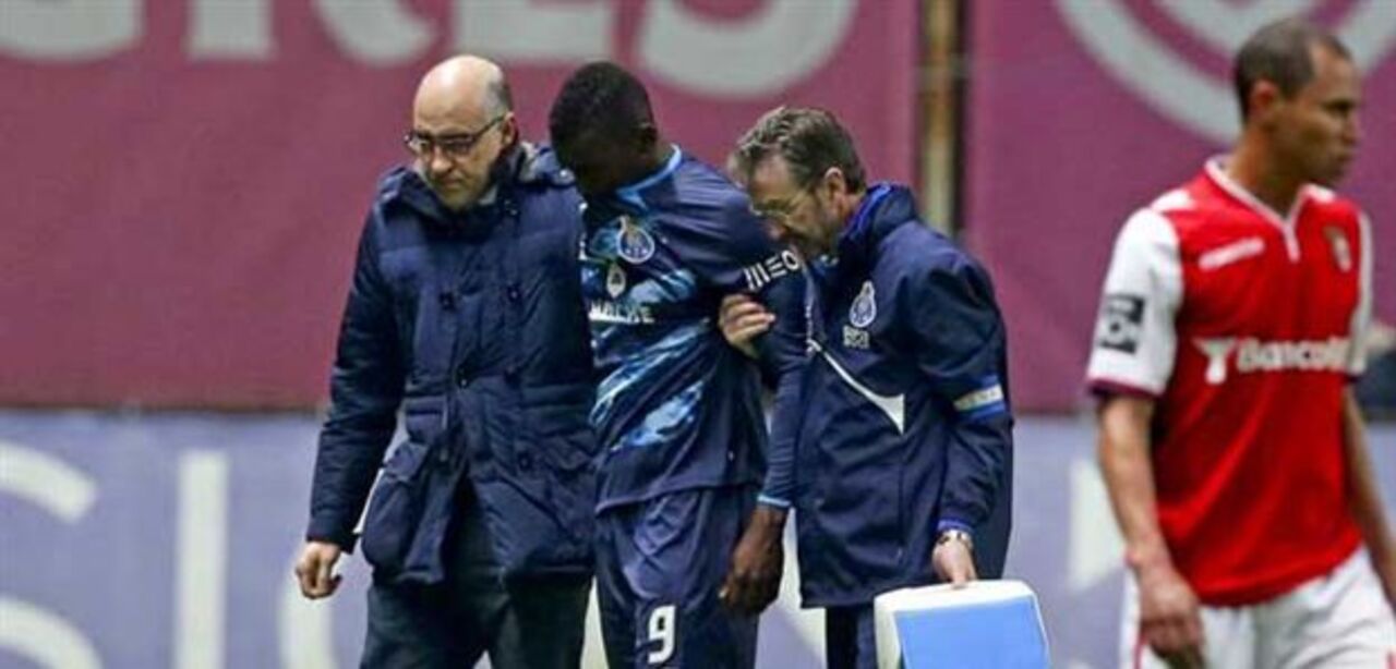 Jackson Martínez para as decisões