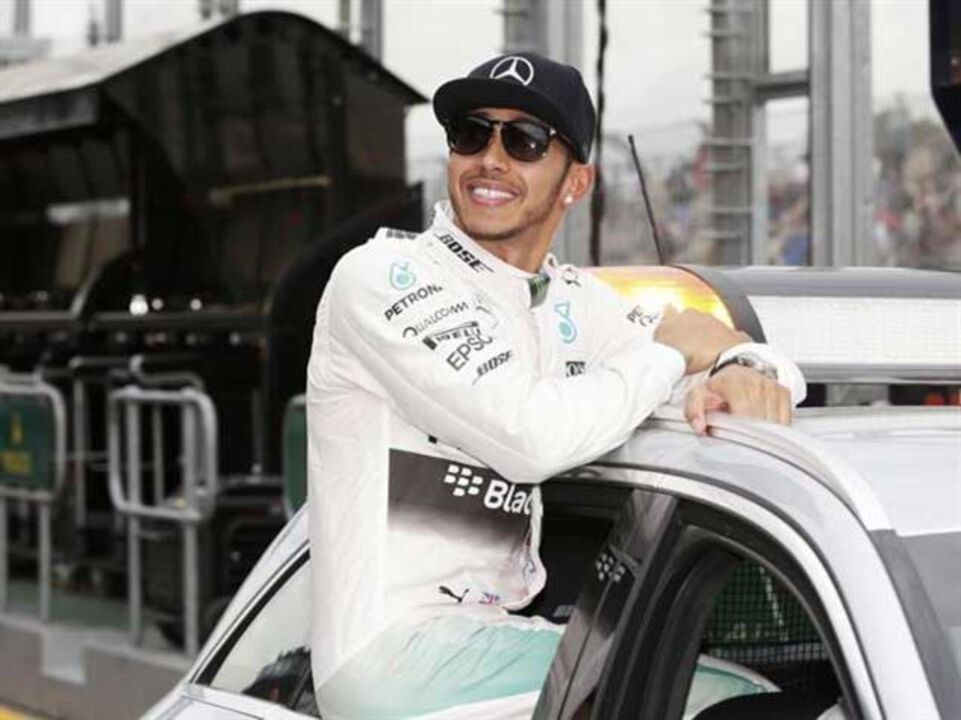 Lewis Hamilton conquista pole position na Austrália
