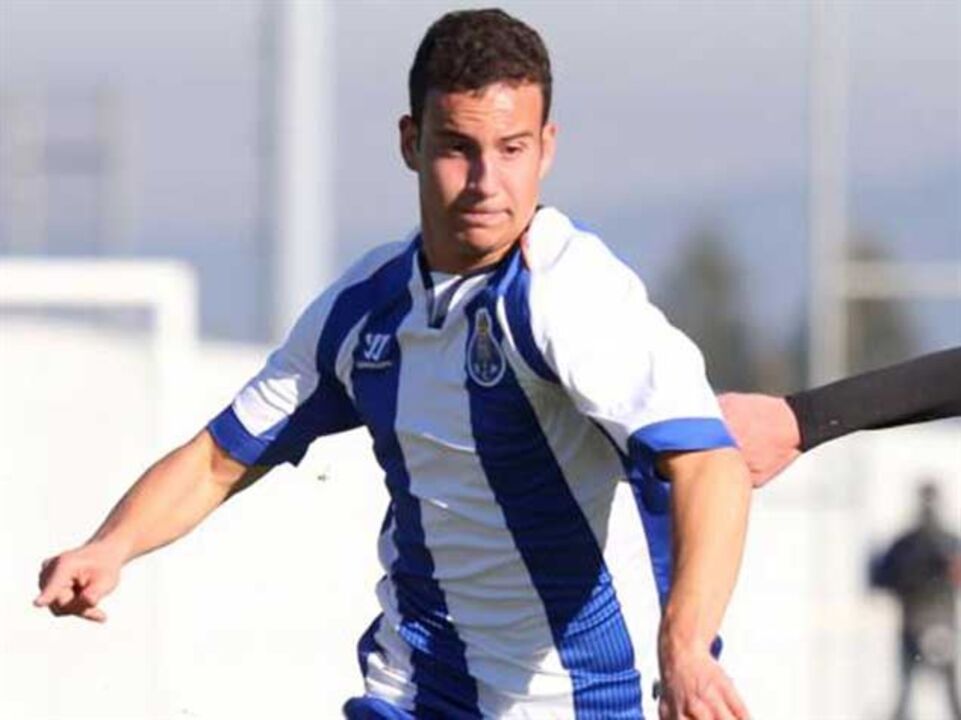 FC Porto vence em casa e isola-se na liderança
