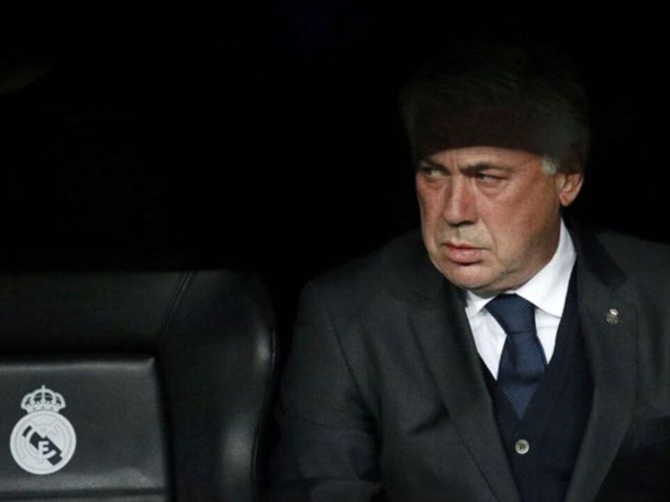 Ancelotti mantém o 4x3x3 com "BBC"