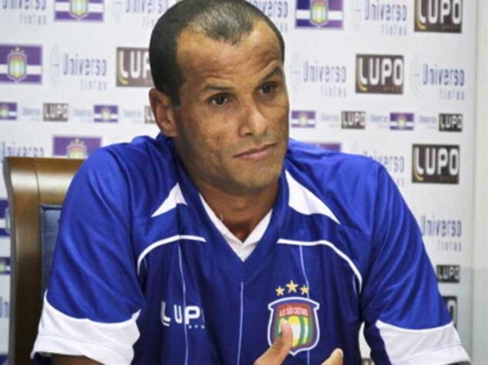Rivaldo prefere Ronaldo a Messi