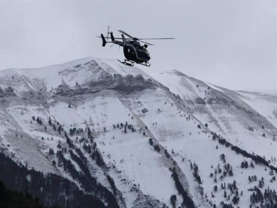 Um dos pilotos estaria fora do cockpit