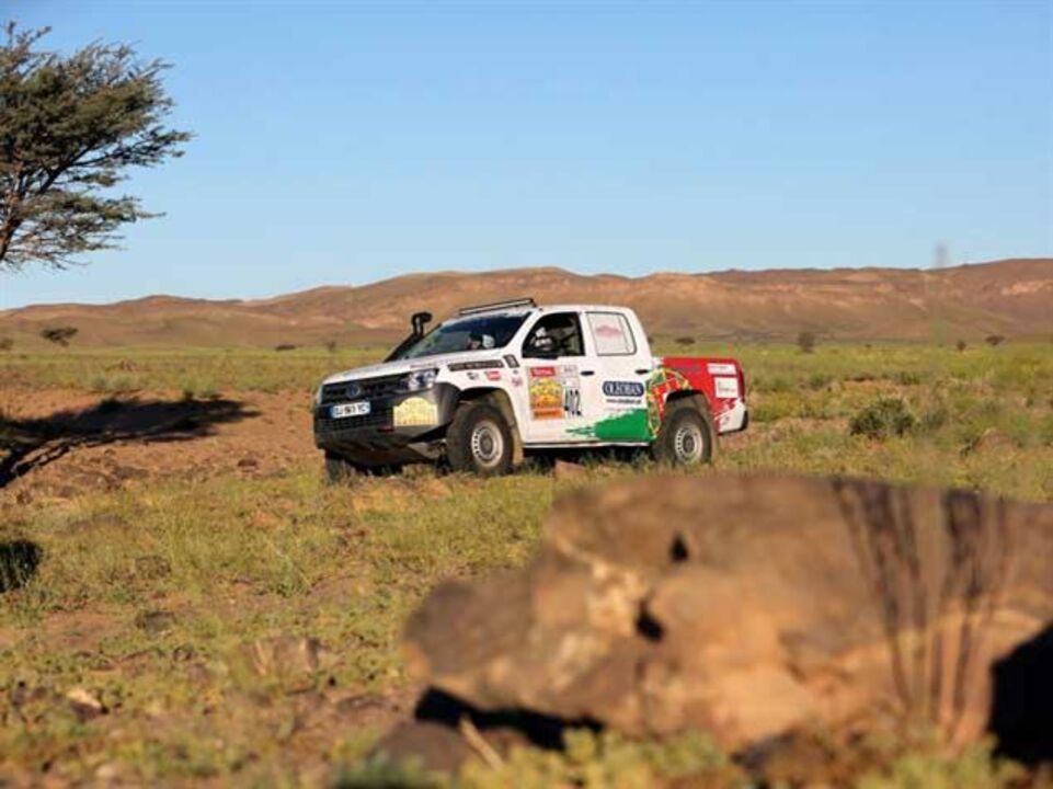 Rali des Gazelles: Elisabete Jacinto mantém 3.º posto