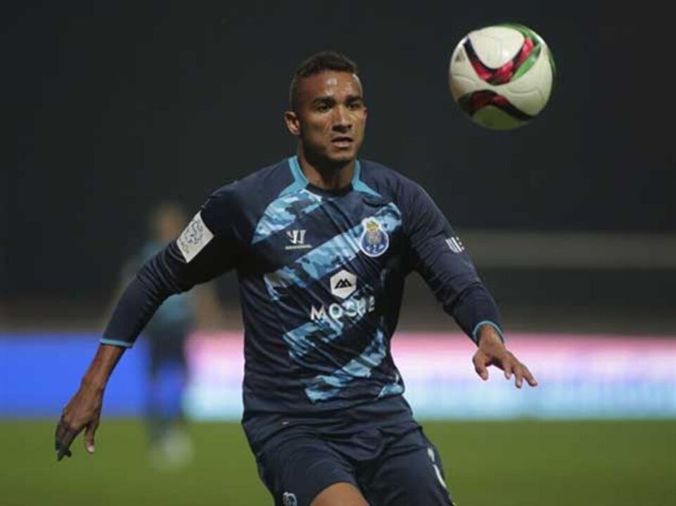 Danilo oficializado no Real Madrid
