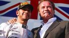 Schwarzenegger subiu ao pódio com Hamilton
