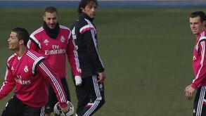 Trio merengue afina mira ao submarino