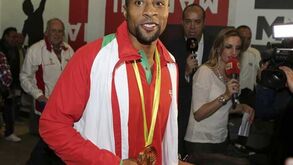 Lavillenie e Mo Farah levam a melhor a Nelson Évora como atleta do mês