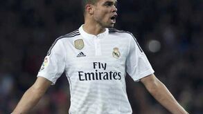 Pepe: «Escudo de campeão obriga-nos a lutar»