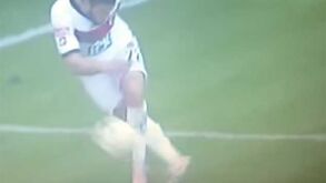 Assistência de letra de El Kabir na Turquia