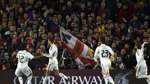 Ronaldo marca e pede "calma" aos adeptos do Barcelona