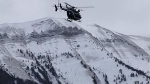 Um dos pilotos estaria fora do cockpit