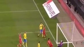 Guarda-redes do Penafiel quase travava Ibrahimovic