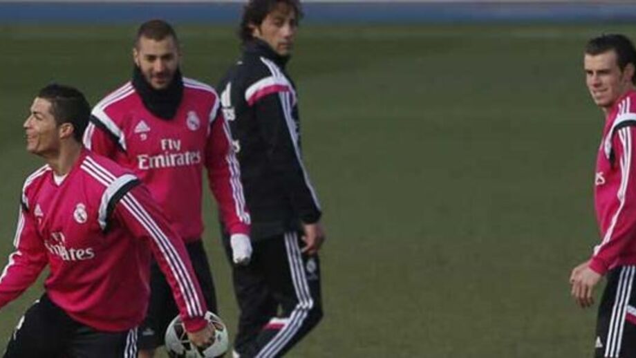 Trio merengue afina mira ao submarino