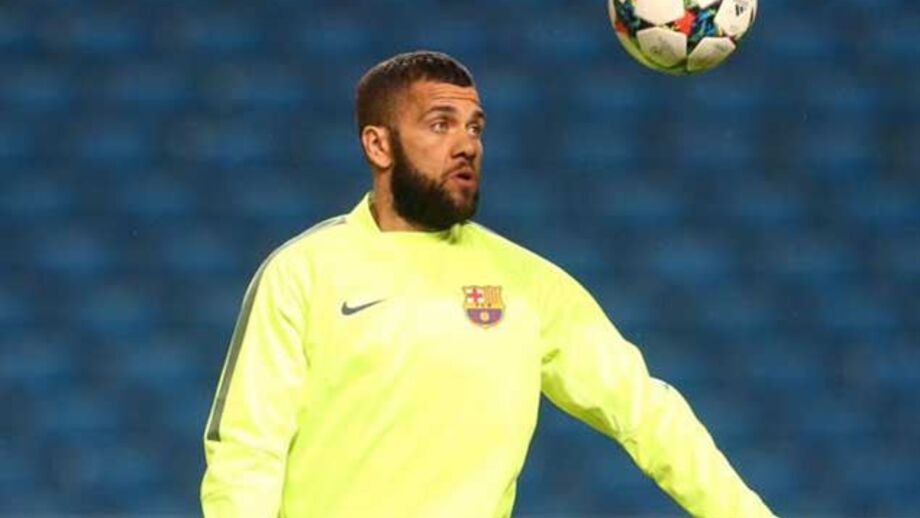 Daniel Alves prestes a trocar Barcelona por outro clube