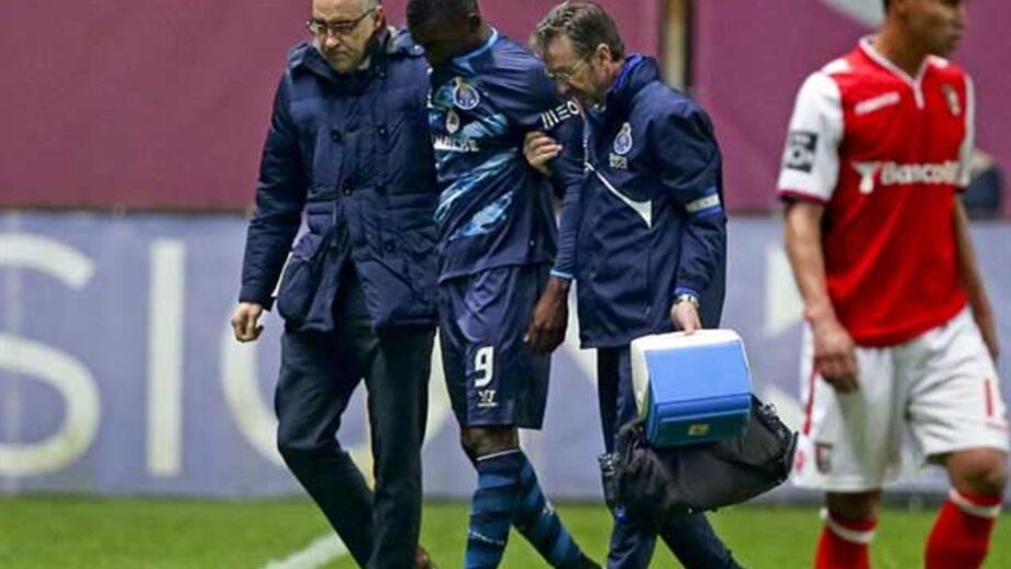 Lesão no adutor de Jackson para paragem pendente de reavaliação