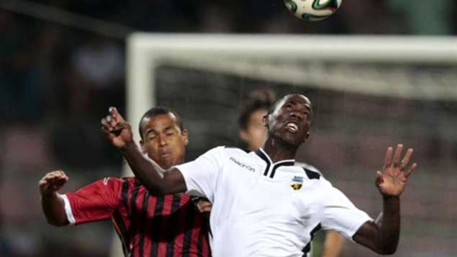 Farense-Olhanense, 2-2: Empate no dérbi algarvio