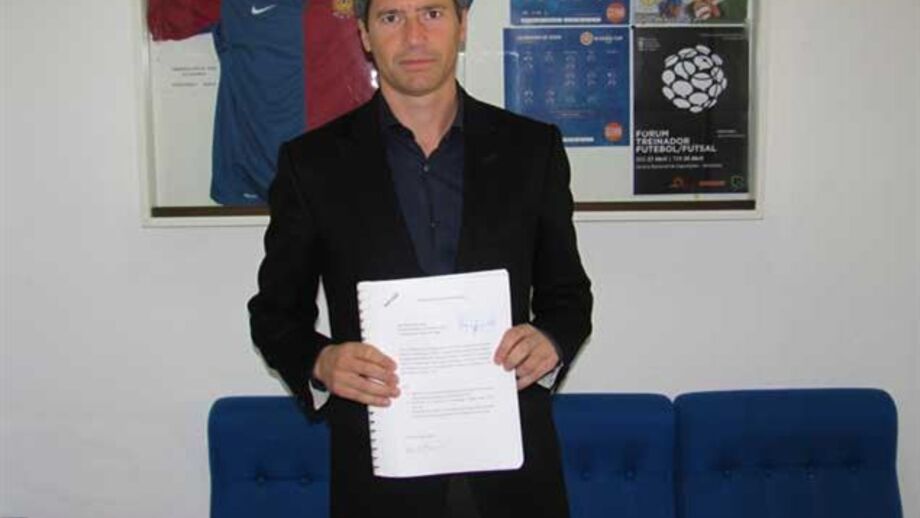 Alves Caetano apresenta recandidatura à AF Algarve