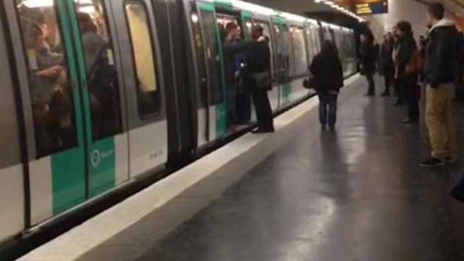 Suspeitos de racismo no metro de paris vão a tribunal