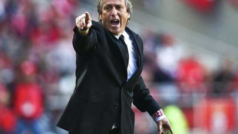 Jorge Jesus: «Onda vermelha está cada vez maior»