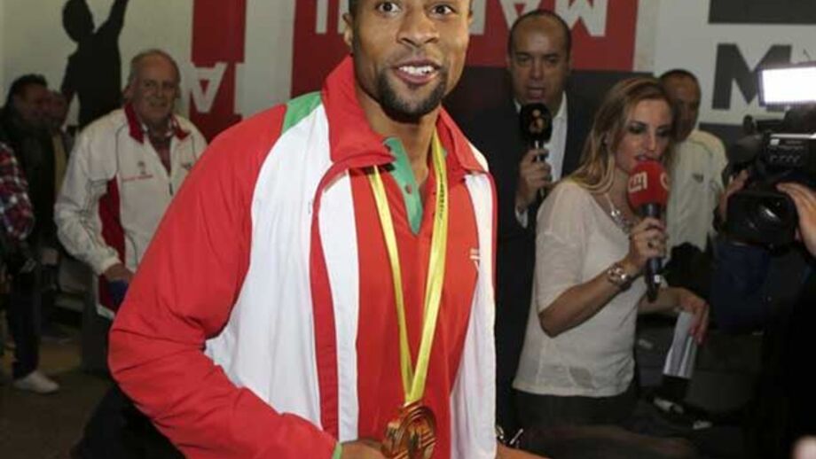 Lavillenie e Mo Farah levam a melhor a Nelson Évora como atleta do mês