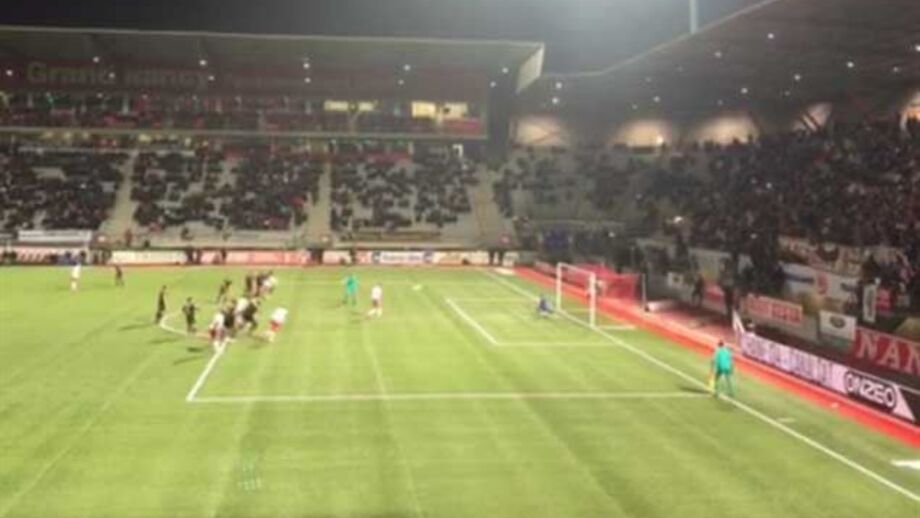 [videopub:http://spvd.i.xl.pt/qFjCAczG5ZfgUpHBkT65.jpg|http://spvd.v.xl.pt/qFjCAczG5ZfgUpHBkT65.mp4|290|240]