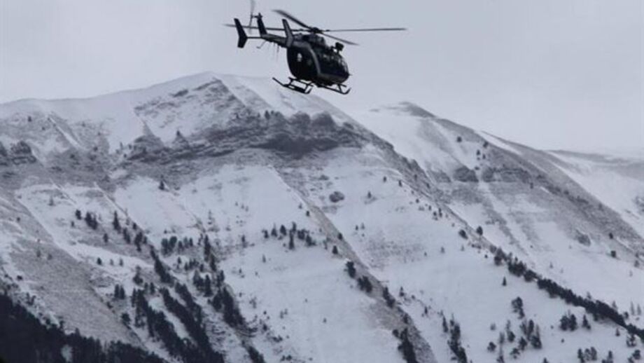 Um dos pilotos estaria fora do cockpit